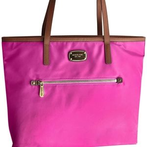 SOLD NWT Michael Kors Montauk Fuschia Tote